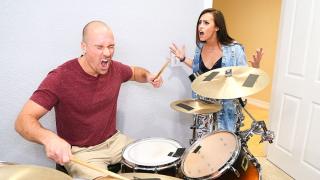 Kelsi Monroe - I Have A Wife