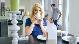 Maxim Law, Darcie Belle - A Badmilfs Bedtime Bacchanalia