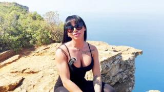 Valentina - 27 years old, from Paris!